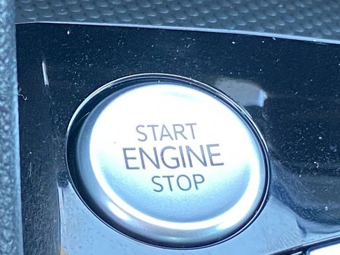 Used 2024 Volkswagen Taos S image 18