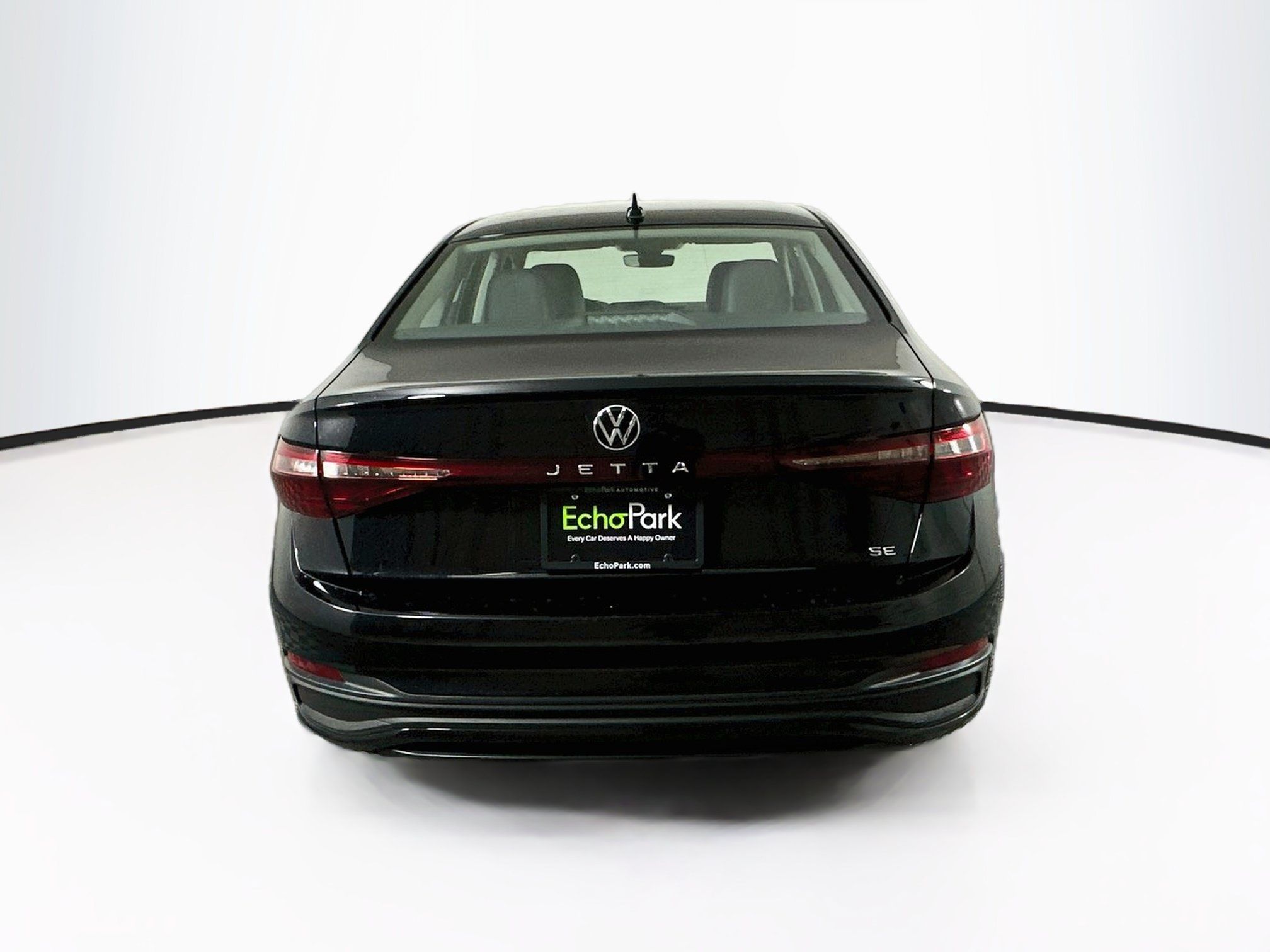 Used 2025 Volkswagen Jetta SE FWD image 7