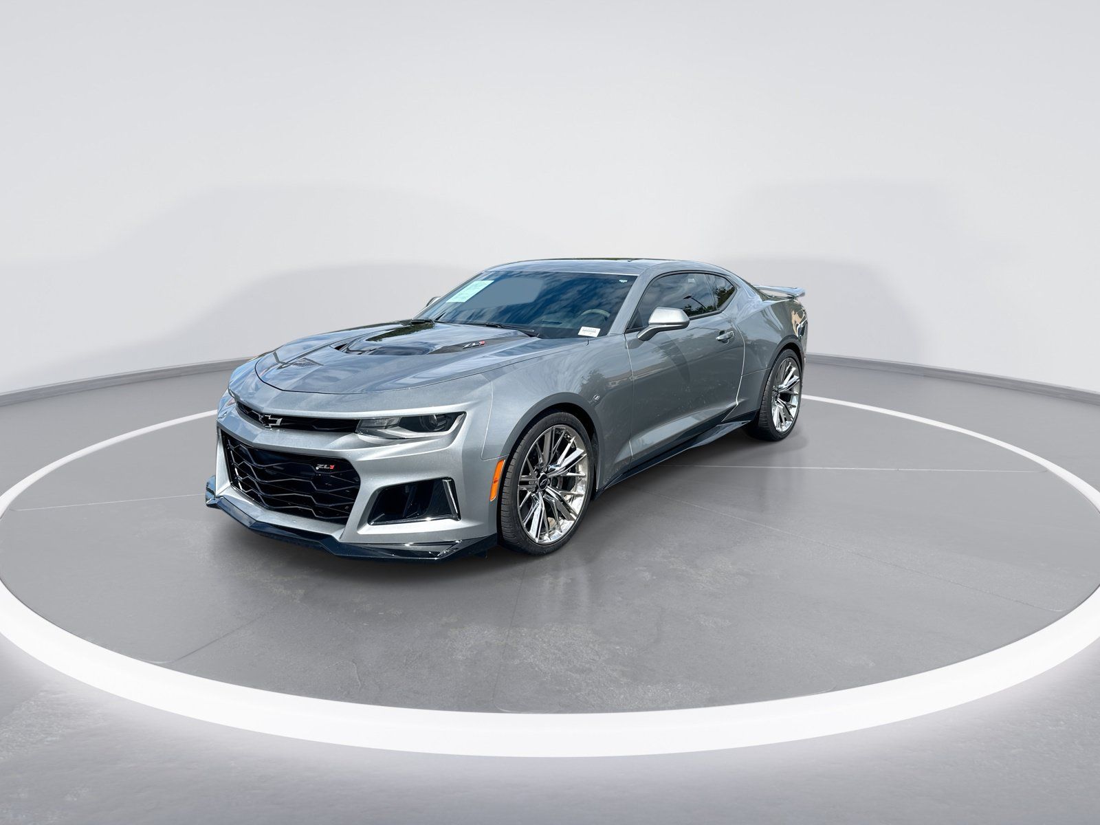 Used 2023 Chevrolet Camaro ZL1 RWD image 5