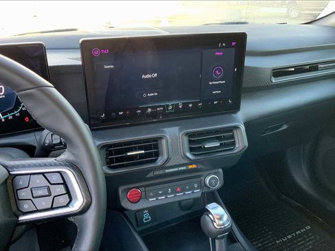 Used 2024 Ford Mustang Coupe image 9