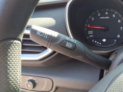 Used 2023 Chevrolet TrailBlazer LS FWD image 24