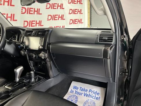 Used 2023 Toyota 4Runner TRD Off-Road Premium w/ Moonroof Package AWD/4WD image 13