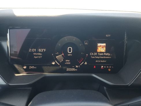 Used 2025 GMC Acadia Elevation FWD image 23
