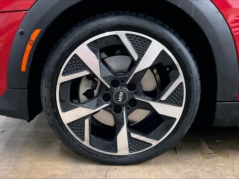 Certified 2025 MINI Cooper S image 12