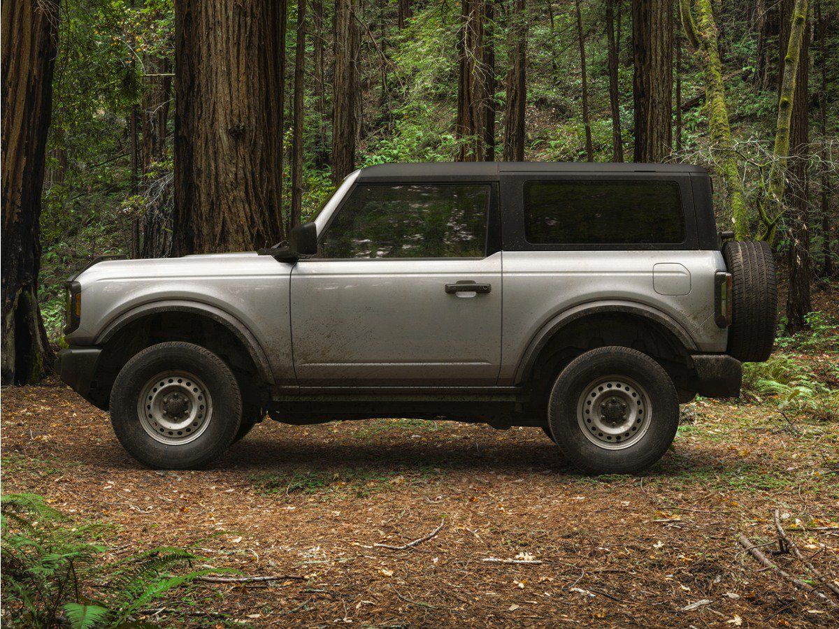 Used 2022 Ford Bronco Outer Banks AWD/4WD image 1
