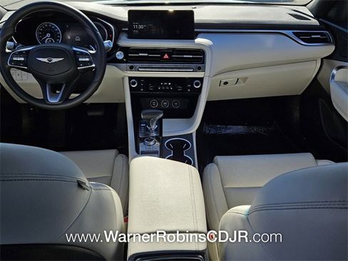 Used 2025 Genesis G70 2.5T image 8
