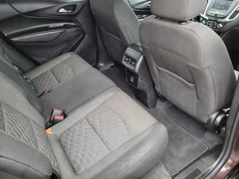 Used 2020 Chevrolet Equinox LT FWD image 11