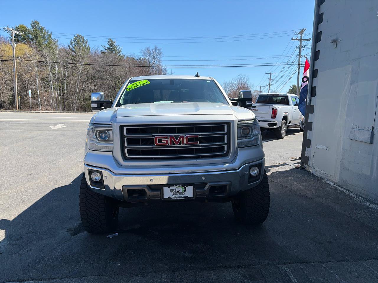 Used 2015 GMC Sierra 1500 SLT w/ SLT Crew Cab Value Package AWD/4WD image 3