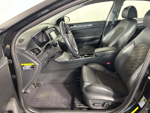 Used 2017 Hyundai Sonata Sport w/ Value Edition Package 02 FWD image 21