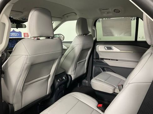New 2025 Ford Explorer Active w/ Active Comfort Package image 15