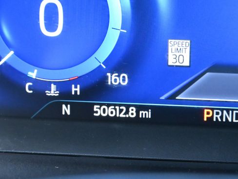 Used 2020 Ford Explorer ST image 19