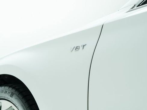 Used 2016 Audi S8 w/ Driver Assistance Package image 21