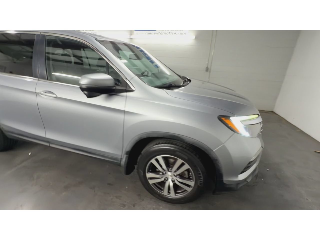 Used 2017 Honda Pilot EX-L image 2