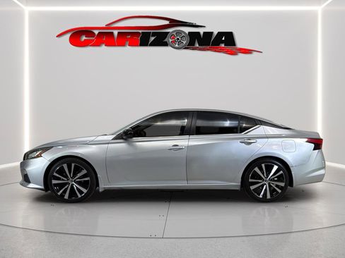 Used 2020 Nissan Altima 2.5 SR w/ Premium Package FWD image 10