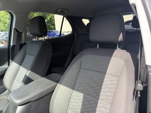 Used 2019 Chevrolet Equinox LT FWD image 25