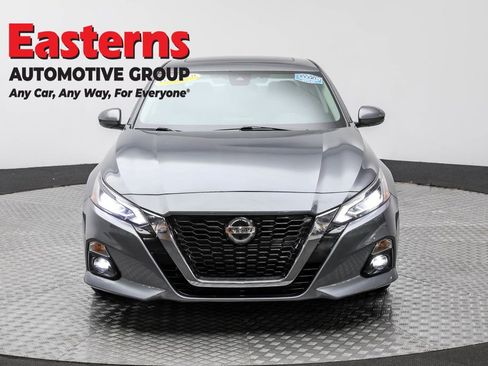 Used 2022 Nissan Altima 2.5 SL image 2