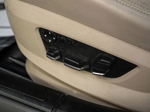 Used 2009 BMW 750Li image 16