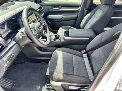 New 2026 GMC Terrain Elevation w/ Technology Package II FWD image 24