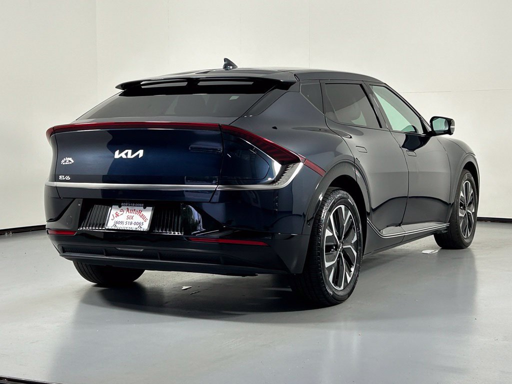 Used 2023 Kia EV6 Wind w/ Wind Technology Package AWD/4WD image 7