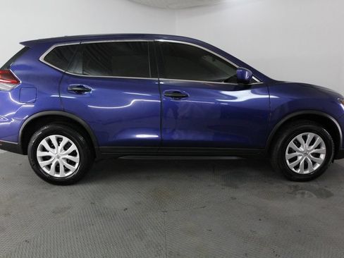 Used 2018 Nissan Rogue S AWD/4WD image 5