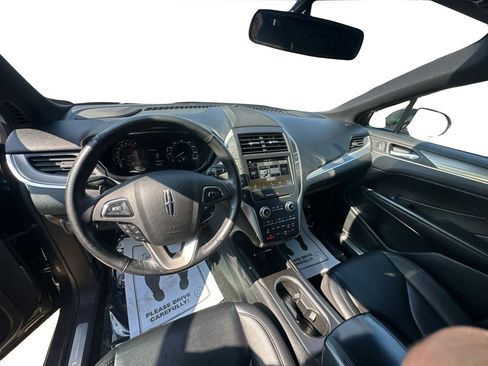 Used 2018 Lincoln MKC Premiere image 31