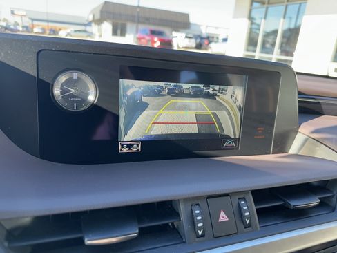 Used 2020 Lexus ES 350 w/ Premium Package image 18