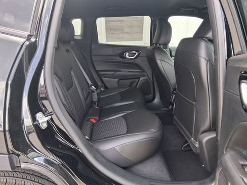 New 2026 Jeep Compass Latitude image 23