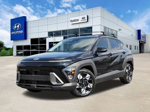 Certified 2025 Hyundai Kona SEL FWD image 1