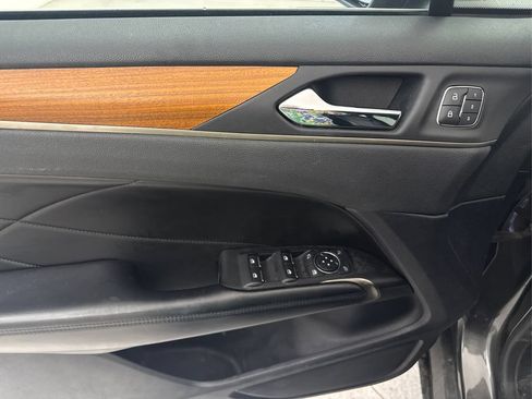 Used 2019 Lincoln MKC Reserve w/ MKC Technology Package FWD image 30