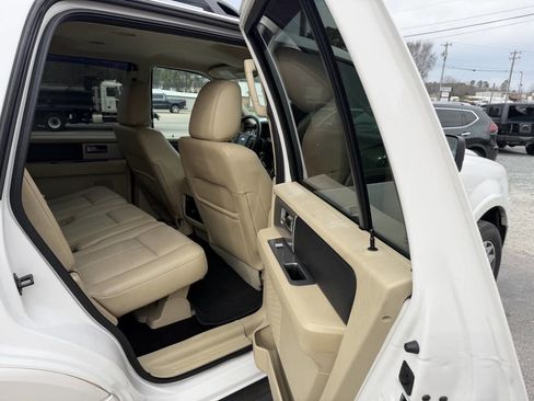 Used 2015 Ford Expedition XLT w/ Equipment Group 202A image 20