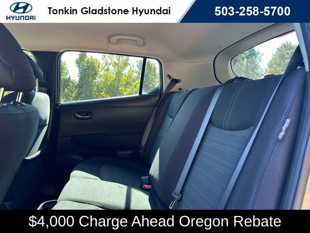 Used 2025 Nissan Leaf S FWD image 15