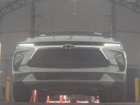 Used 2024 Chevrolet Blazer LT w/ Convenience Package FWD image 3