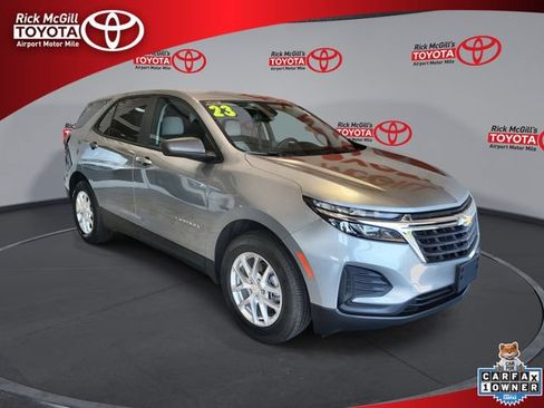 Used 2023 Chevrolet Equinox LS w/ LS Convenience Package FWD image 1