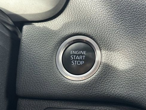 Used 2024 Toyota Tundra Limited image 21