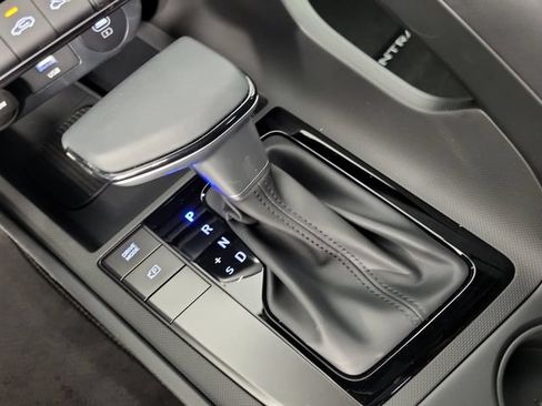 Certified 2025 Hyundai Elantra Sport FWD image 19
