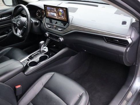 Used 2023 Nissan Altima 2.5 SL FWD image 11