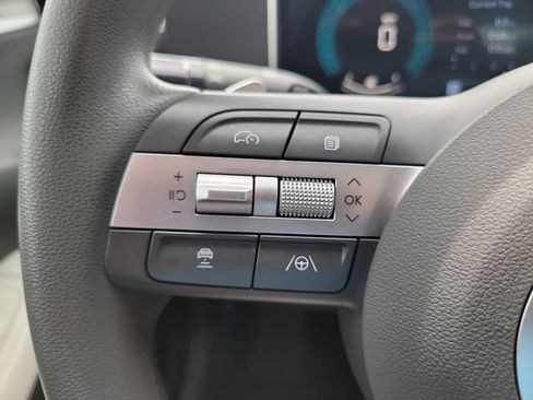Used 2025 Hyundai Sonata SEL FWD image 26