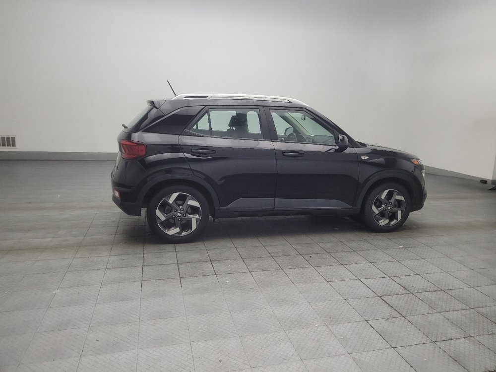 Used 2023 Hyundai Venue SEL FWD image 10