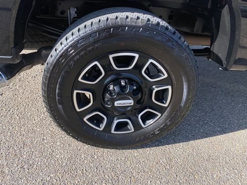 Used 2025 Ford F250 Platinum w/ FX4 Off-Road Package image 33