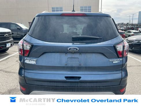 Used 2018 Ford Escape Titanium image 4