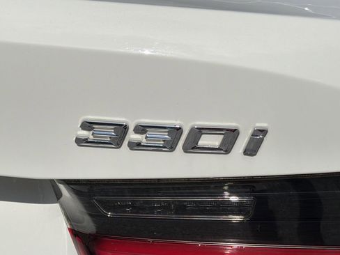 Used 2019 BMW 330i Sedan w/ Convenience Package RWD image 24