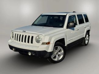 Used 2014 Jeep Patriot Limited w/ Sun/Sound Group FWD video 1