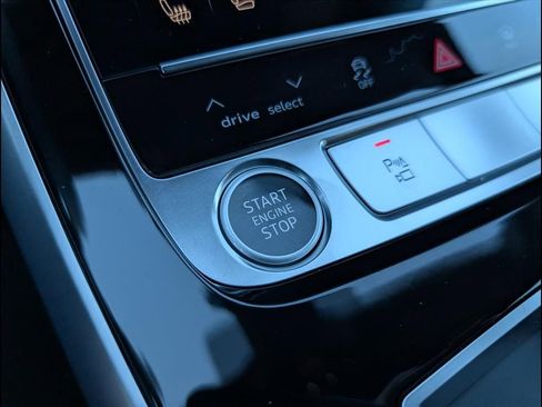 New 2026 Audi Q7 3.0T Premium Plus AWD/4WD image 13