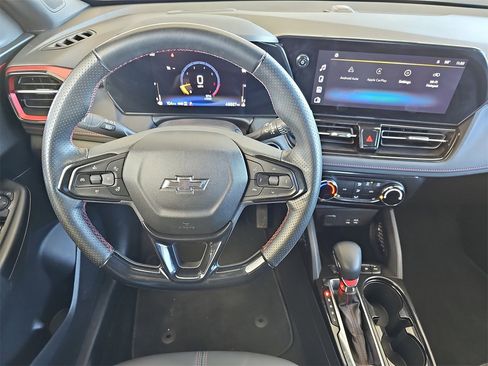 Certified 2024 Chevrolet TrailBlazer RS w/ Driver Confidence Package image 16