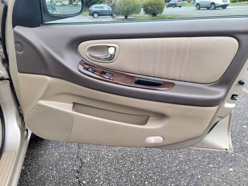 Used 2000 Nissan Maxima GXE image 18