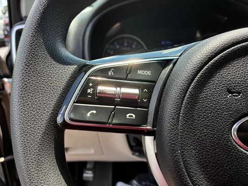 Used 2020 Kia Sportage LX FWD image 16