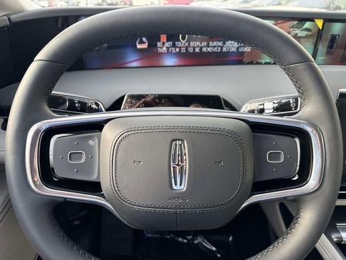 New 2026 Lincoln Nautilus Reserve image 26