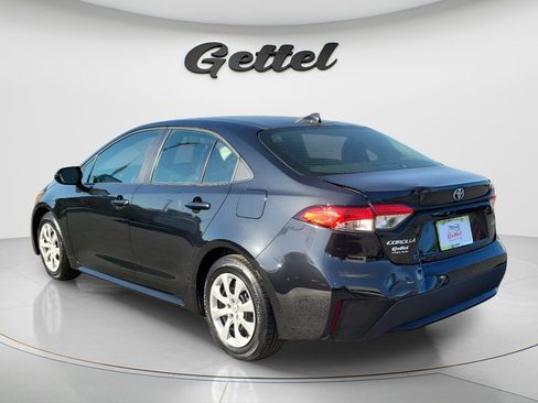 Used 2022 Toyota Corolla LE image 14