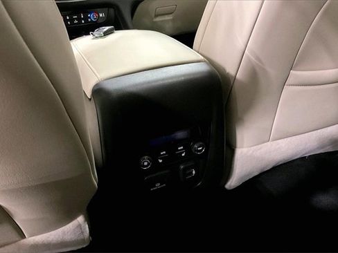 Used 2023 Buick Enclave Avenir w/ Avenir Technology Package image 34