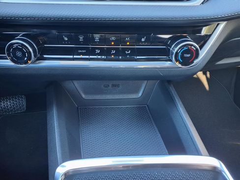 New 2026 Chevrolet Equinox LT image 16